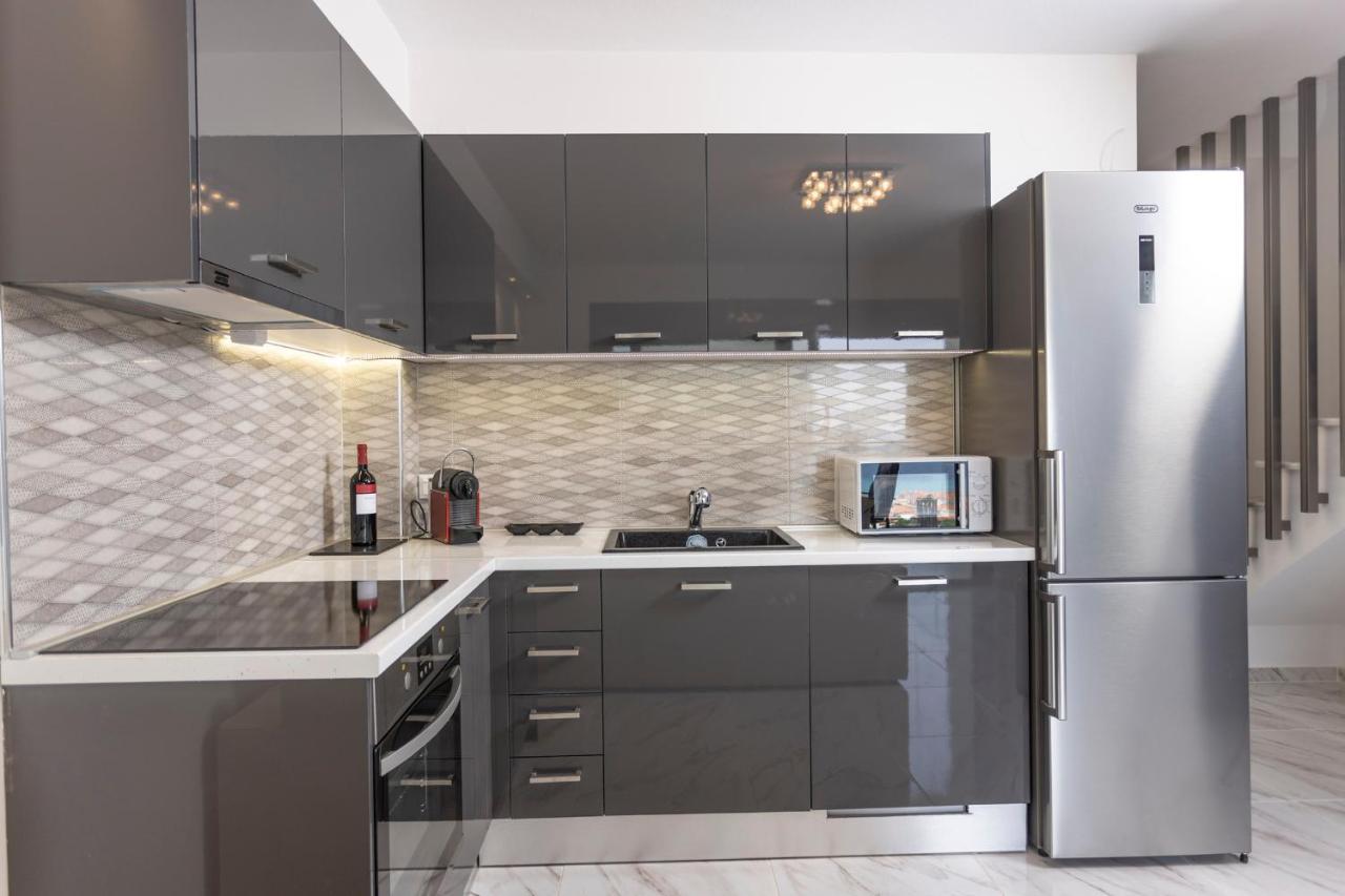 The Sea View Apartment โปไลโครโน ภายนอก รูปภาพ